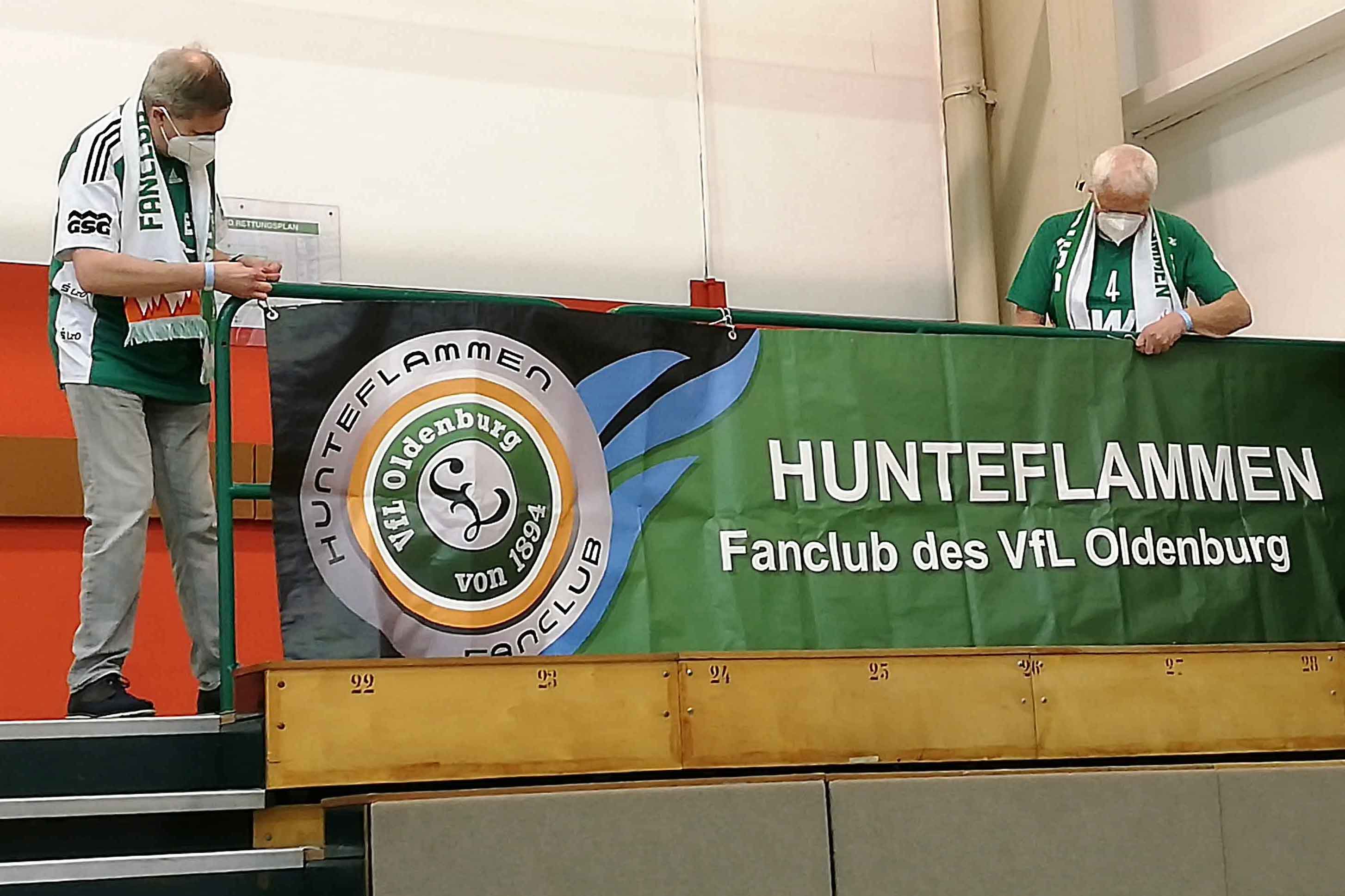 Unser Banner ist immer dabei, auch in Zwickau.